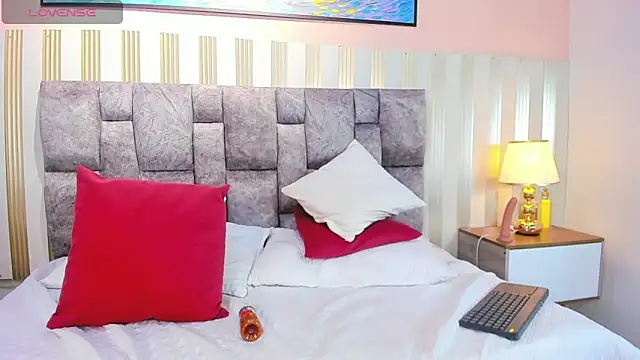 nova lane online show from 02.21.25