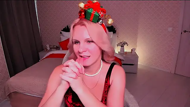 Louisa Bay online show from 12.28.24