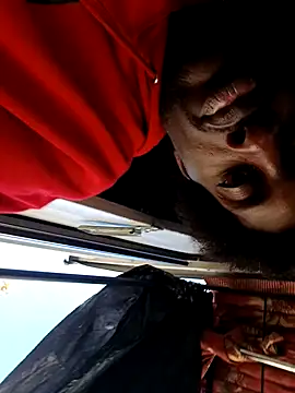 Snapshot of DevinToore chatting on 10.29.25 DevinToore online show from 10.29.25