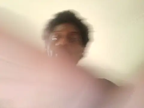 Snapshot of DevinToore chatting on 11.07.25 DevinToore online show from 11.07.25