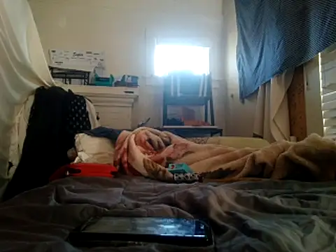 Snapshot of DevinToore chatting on 11.30.25 DevinToore online show from 11.30.25