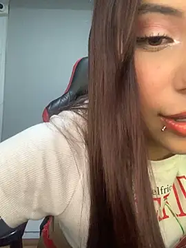 Snapshot of Emily_Clark1 chatting on 12.22.24 Emily Clark1 online show from 12.22.24