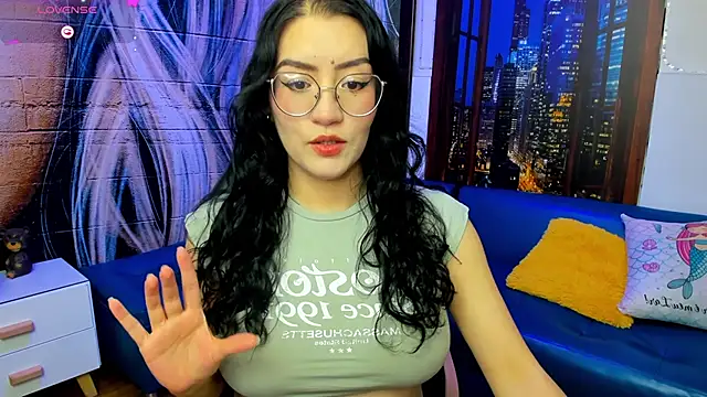 Snapshot of Violetaa_diazz chatting on 03.06.25 Violetaa diazz online show from 03.06.25