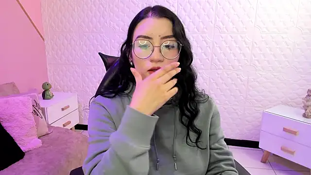 Violetaa diazz online show from 11.18.25