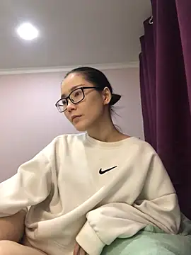 Milka23 online show from 12.08.24