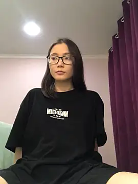 Milka23 online show from 12.24.24