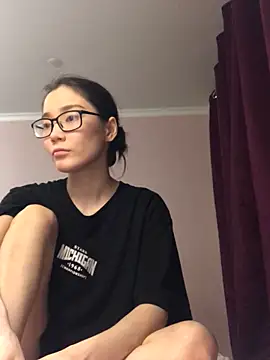 Milka23 online show from 01.10.25