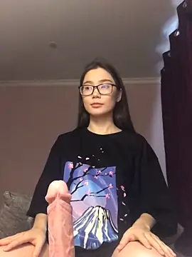 Milka23 online show from 02.02.25