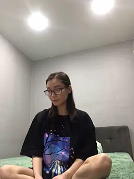 Milka23 online show from 02.14.25