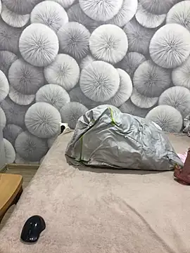 Milka23 online show from 02.27.25