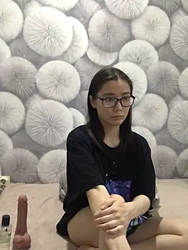 Milka23 online show from 03.02.25