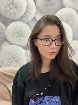 Milka23 online show from 03.22.25