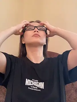 Milka23 online show from 09.28.25