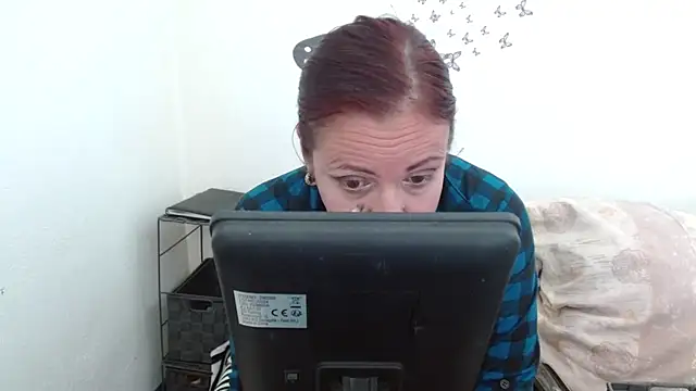 Snapshot of LadyHellene chatting on 04.23.26 LadyHellene online show from 04.23.26