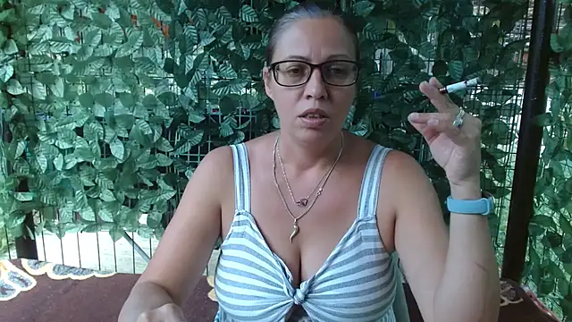 Snapshot of LadyHellene chatting on 07.18.26 LadyHellene online show from 07.18.26