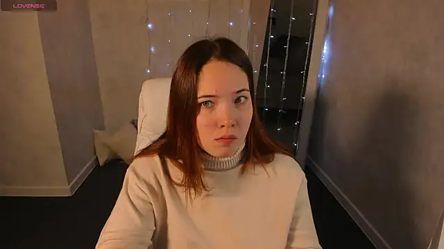 Snapshot of Aliisson_Edwards chatting on 12.19.24 Aliisson Edwards online show from 12.19.24