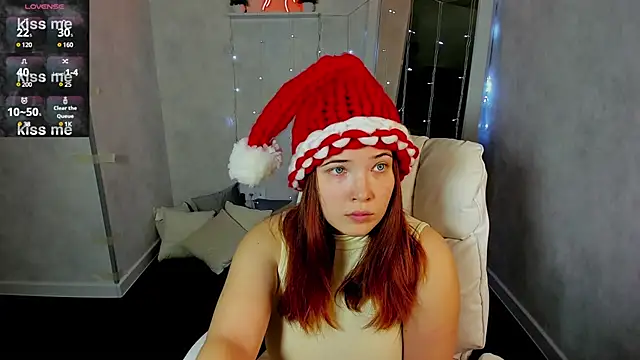 Snapshot of Aliisson_Edwards chatting on 12.24.24 Aliisson Edwards online show from 12.24.24