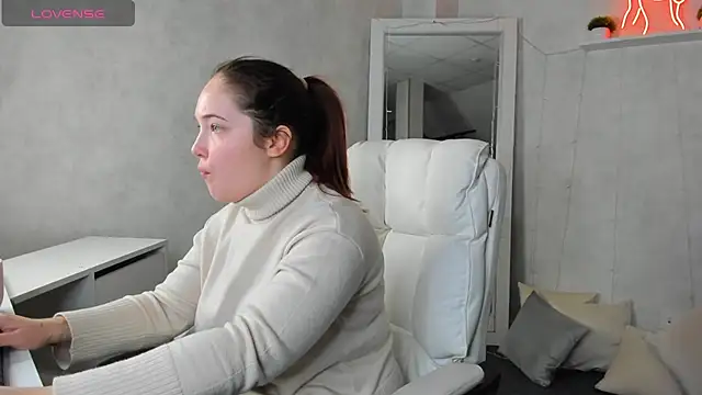 Snapshot of Aliisson_Edwards chatting on 02.02.25 Aliisson Edwards online show from 02.02.25