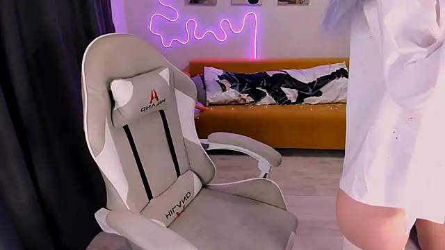 Sweet Richal online show from 04.17.26