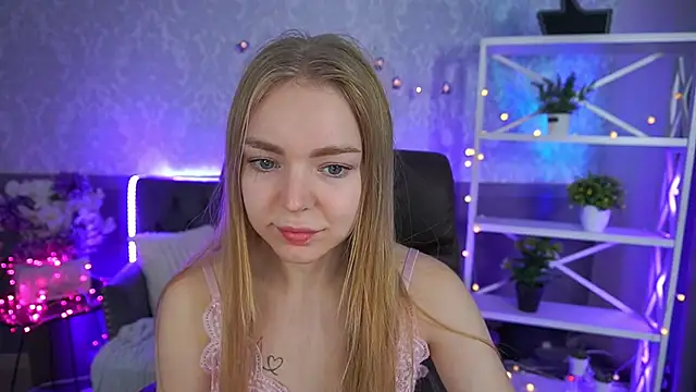 EmilySunshineS online show from 11.02.25