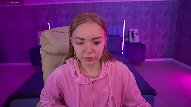 EmilySunshineS online show from 04.07.26