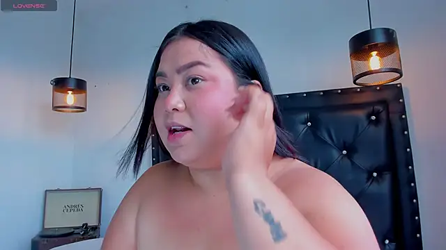 victoriajk online show from 04.18.26