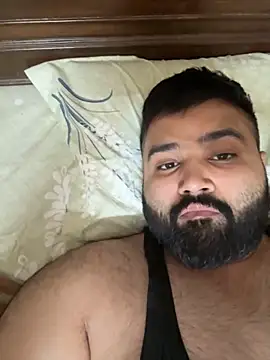 Snapshot of Dicky_Rohan chatting on 11.18.25 Dicky Rohan online show from 11.18.25