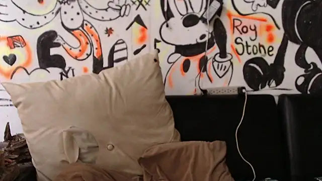 Snapshot of roystonee01 chatting on 01.31.26 roystonee01 online show from 01.31.26