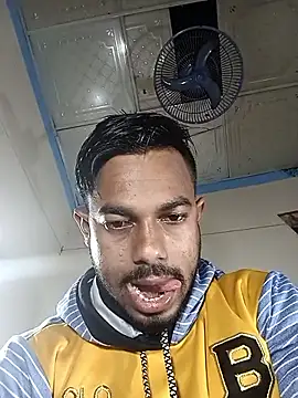 Snapshot of arafat_mia chatting on 02.24.25 arafat mia online show from 02.24.25