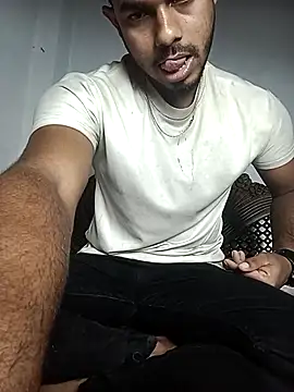 Snapshot of arafat_mia chatting on 03.16.25 arafat mia online show from 03.16.25