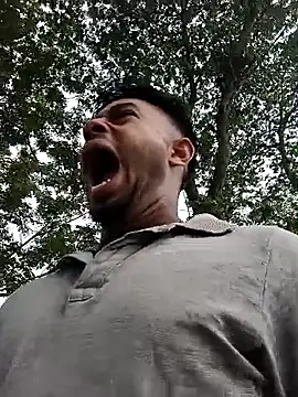 Snapshot of arafat_mia chatting on 09.12.25 arafat mia online show from 09.12.25