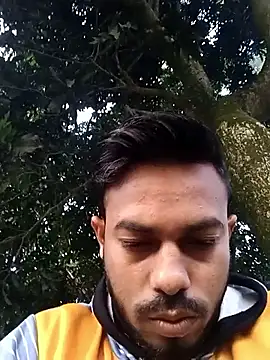 Snapshot of arafat_mia chatting on 11.21.25 arafat mia online show from 11.21.25