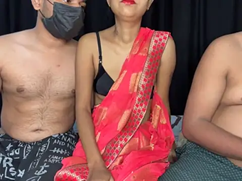 Snapshot of saviverma2024 chatting on 07.15.26 saviverma2024 online show from 07.15.26