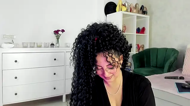 anissia teaser online show from 09.30.25