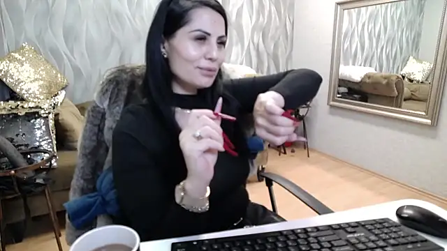 Sara Poison online show from 11.02.25