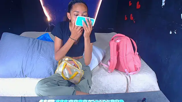 Charlotte Love10 online show from 03.20.25