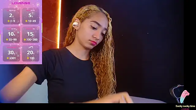 Charlotte Love10 online show from 09.17.25