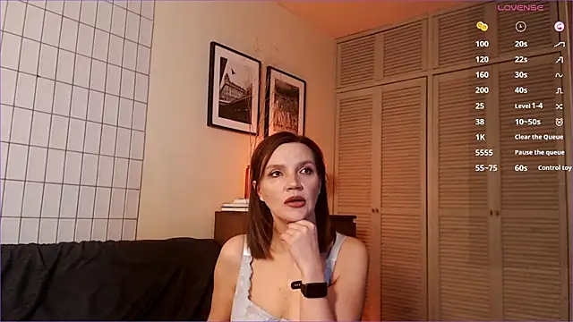 Charline TheFoxTail online show from 02.15.25