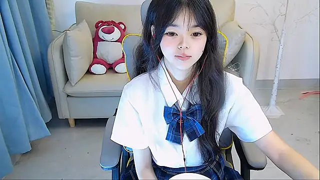 Snapshot of mango-a chatting on 12.26.24 mango-a online show from 12.26.24