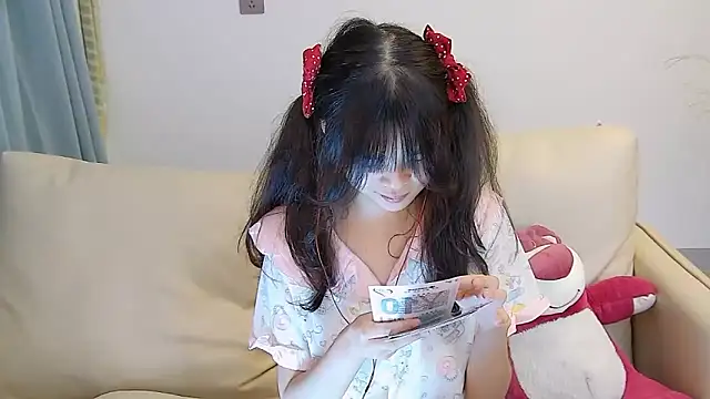 Snapshot of mango-a chatting on 01.19.25 mango-a online show from 01.19.25