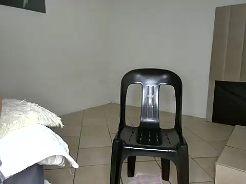 Snapshot of Pearl_00 chatting on 03.02.25 Pearl 00 online show from 03.02.25