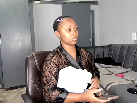 Pearl 00 online show from 02.18.26