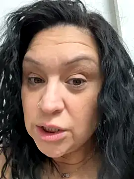 AlyssiaAmoreXO online show from 12.02.25