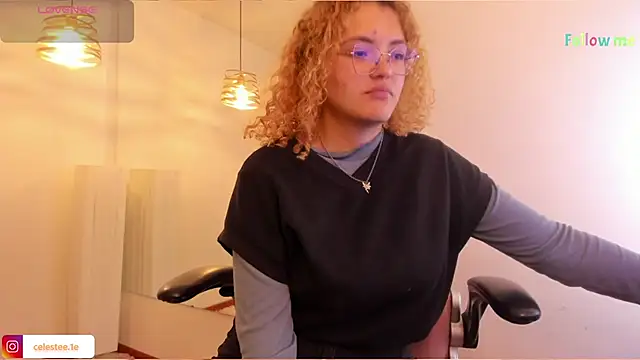 Missbrave1 online show from 02.21.25