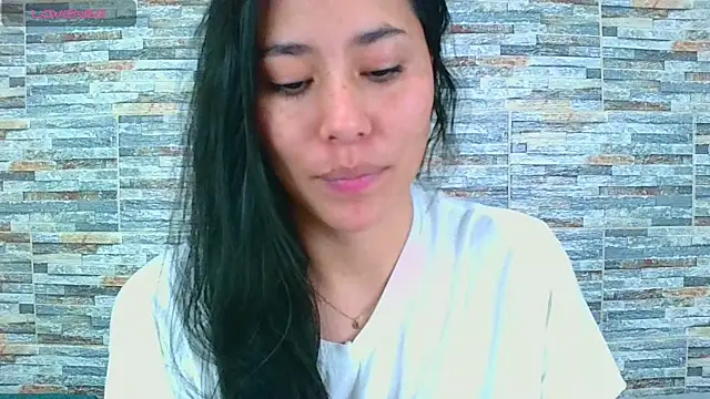 Snapshot of _joy_yva chatting on 03.14.25 joy yva online show from 03.14.25