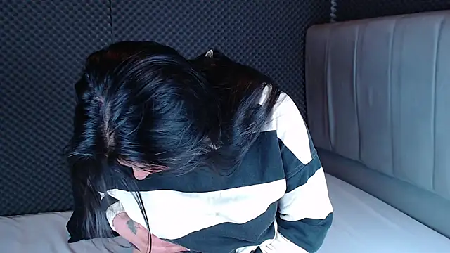  joy yva online show from 12.22.25