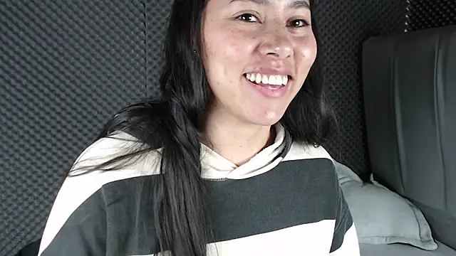  joy yva online show from 01.07.26