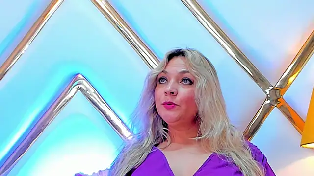 MalorySweet online show from 02.22.25