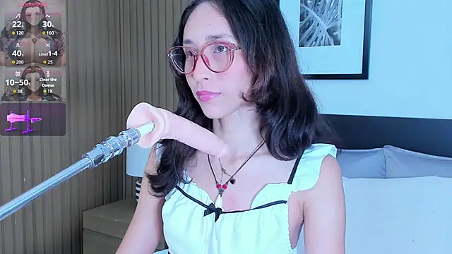 doll bella  online show from 11.22.25