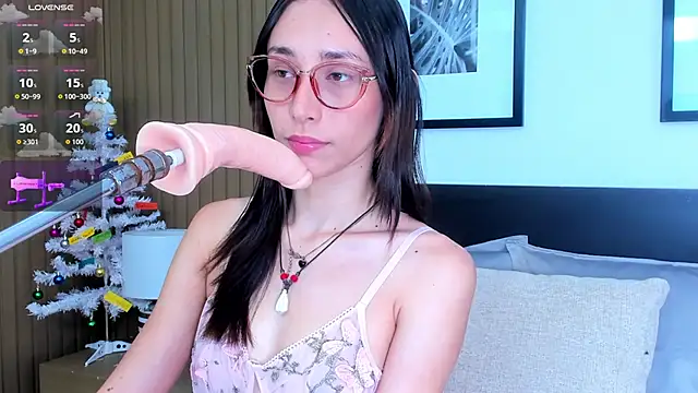 doll bella  online show from 12.14.25